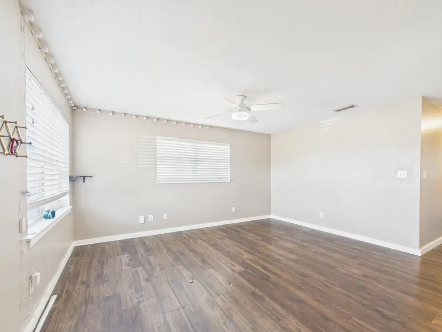 343 NW Hollywood Boulevard, Fort Walton Beach, FL 32548 - #3