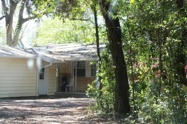 922 Mcfarlan Avenue, Fort Walton Beach, FL 32547