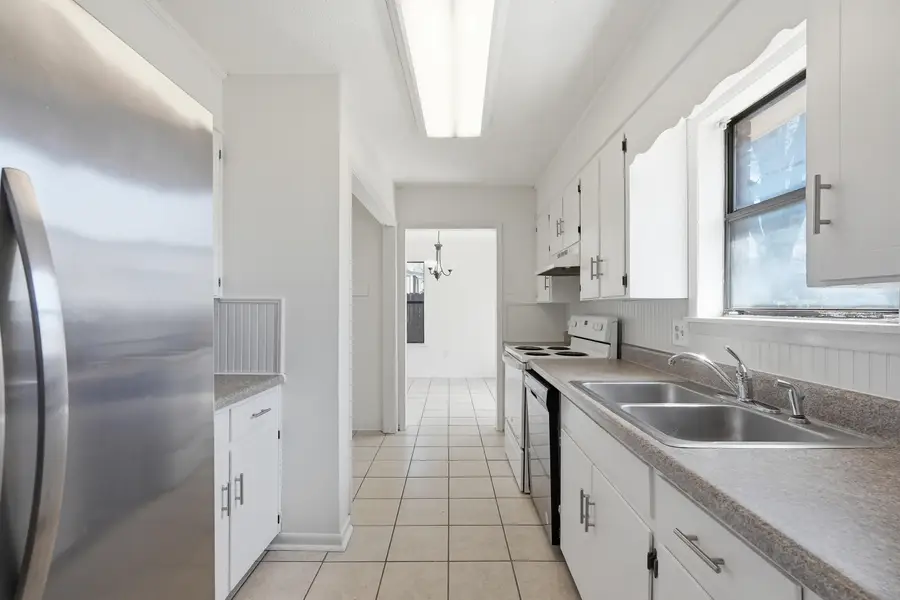 306 W Kansas Street, Bonifay, FL 32425 - #2