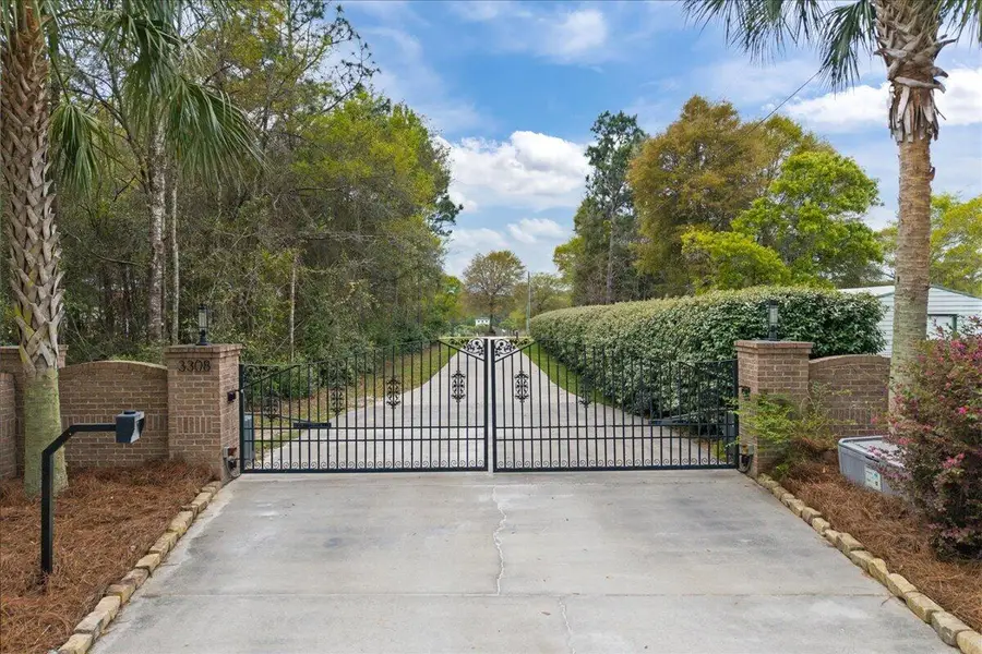 3308 Broadview Circle, Crestview, FL 32539 - #2