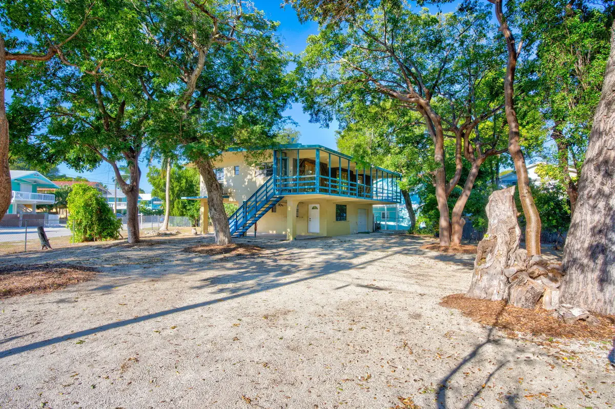 27 Lycaloma Avenue, Key Largo, FL 33037 - Image #1