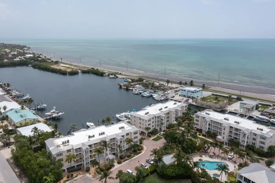 101 Gulfview Drive #202 & 30' Boat slip, Islamorada, FL 33036 - Image #2