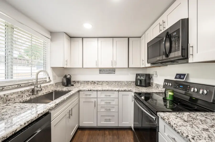 31131 Ave D, Big Pine Key, FL 33043 - Image #2