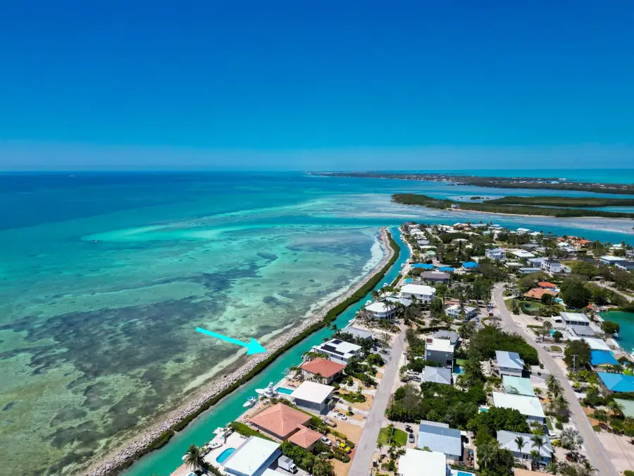 250 W Seaview Circle, Duck Key, FL 33050 - Image #3