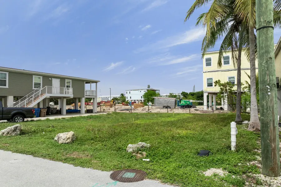 560 E 105th Street Ocean, Marathon, FL 33050 - Image #2