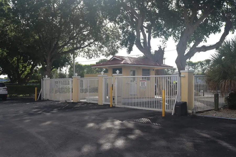 88540 Overseas Highway #605, Tavernier, FL 33070 - Image #2