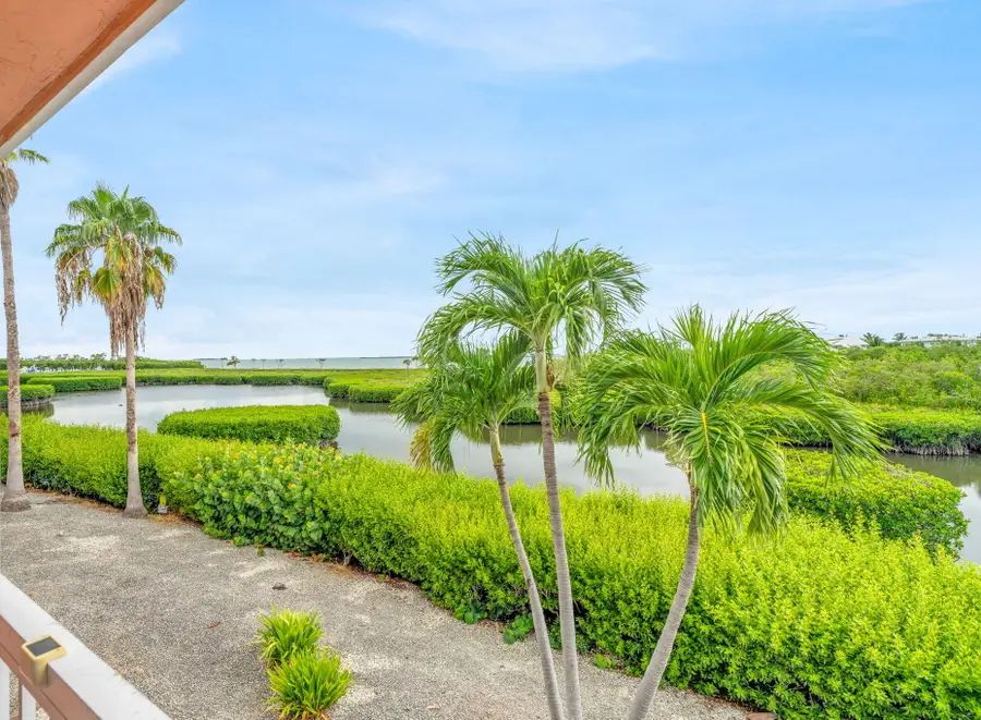 9860 Leeward Avenue, Key Largo, FL 33037 - Image #2