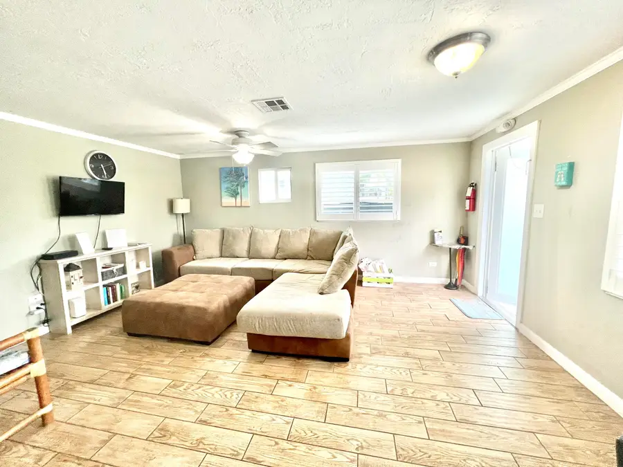 251 2nd St, Key Colony Beach, FL 33051 - Image #3