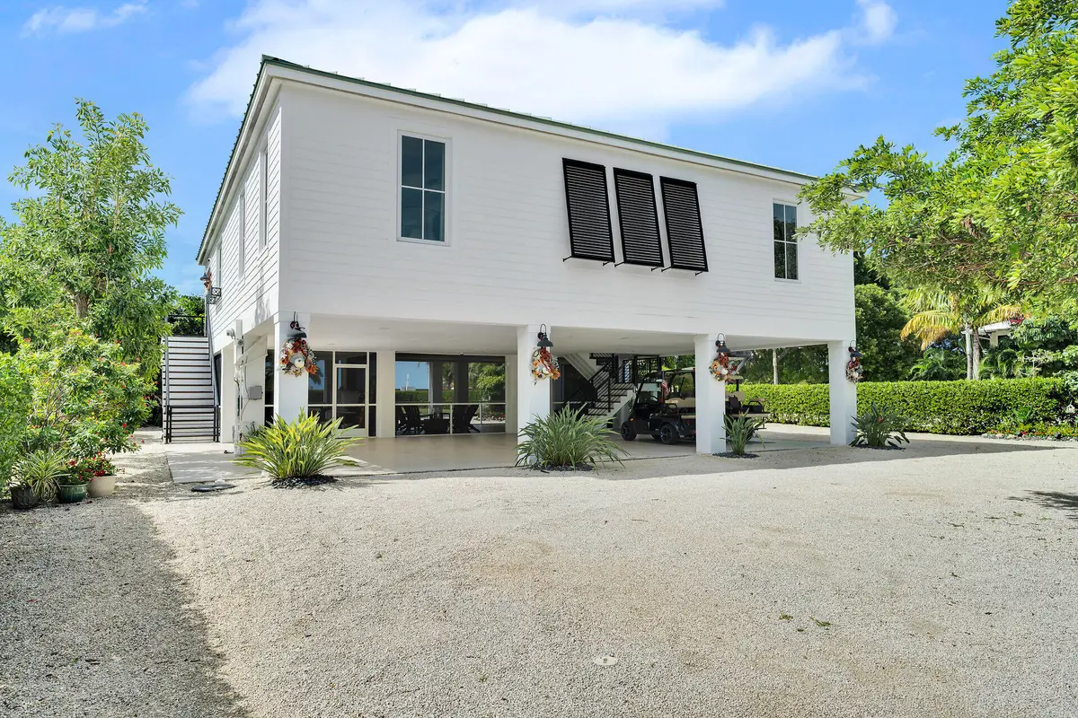 261 W Seaview Drive, Duck Key, FL 33050 - Image #1