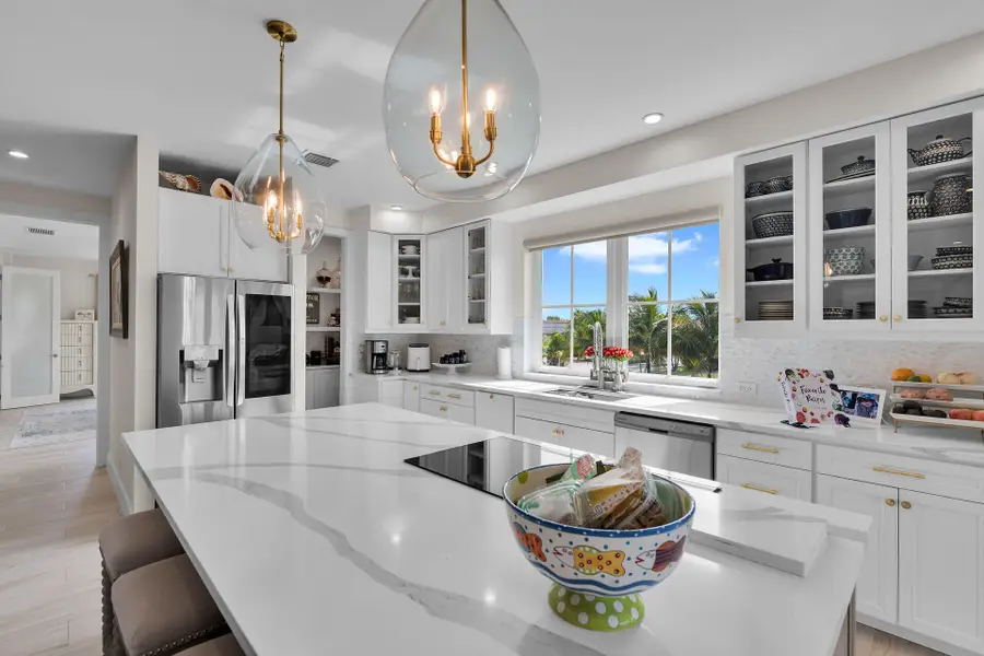 261 W Seaview Drive, Duck Key, FL 33050 - Image #3