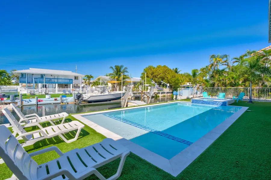 110 Bruce Court, Marathon, FL 33050 - Image #2