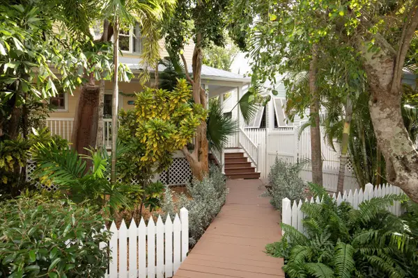 15 Kestral Way, KEY WEST, FL 33040