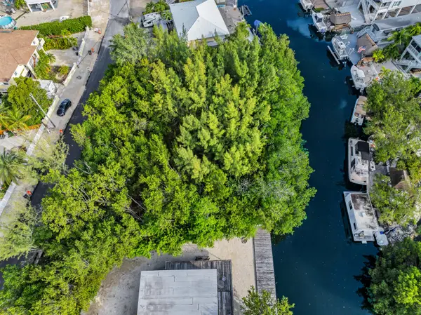 1008 Adams Drive, KEY LARGO, FL 33037