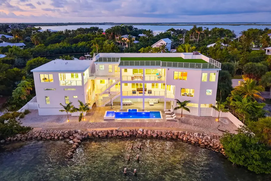 1041 E Buttonwood Drive, Summerland Key, FL 33042 - Image #2