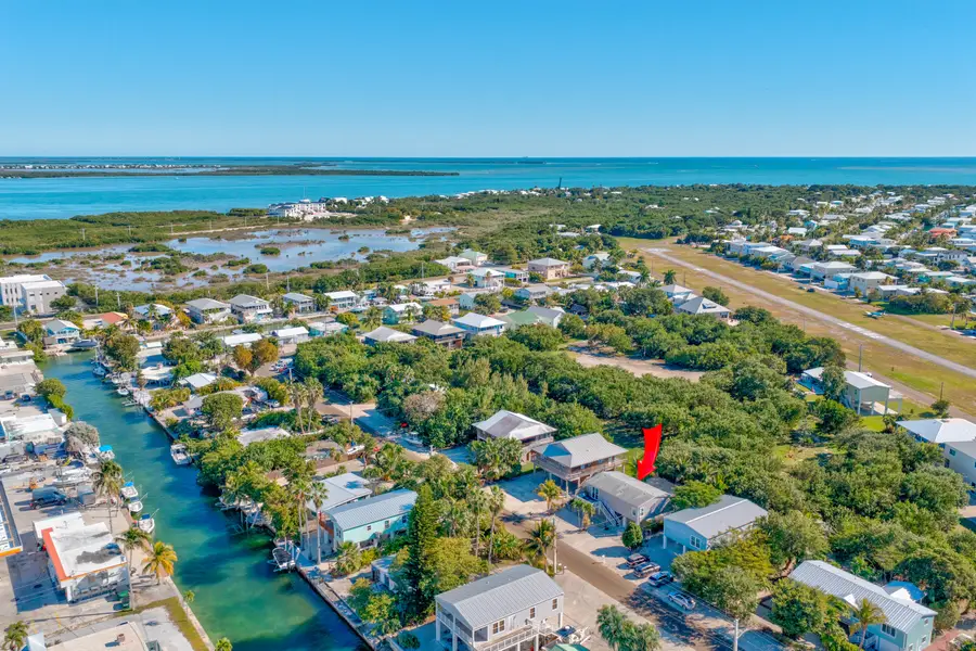 24830 Park Drive, Summerland Key, FL 33042 - Image #2