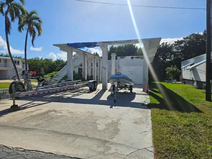 946 S Topaz Avenue, Key Largo, FL 33037 - Image #3