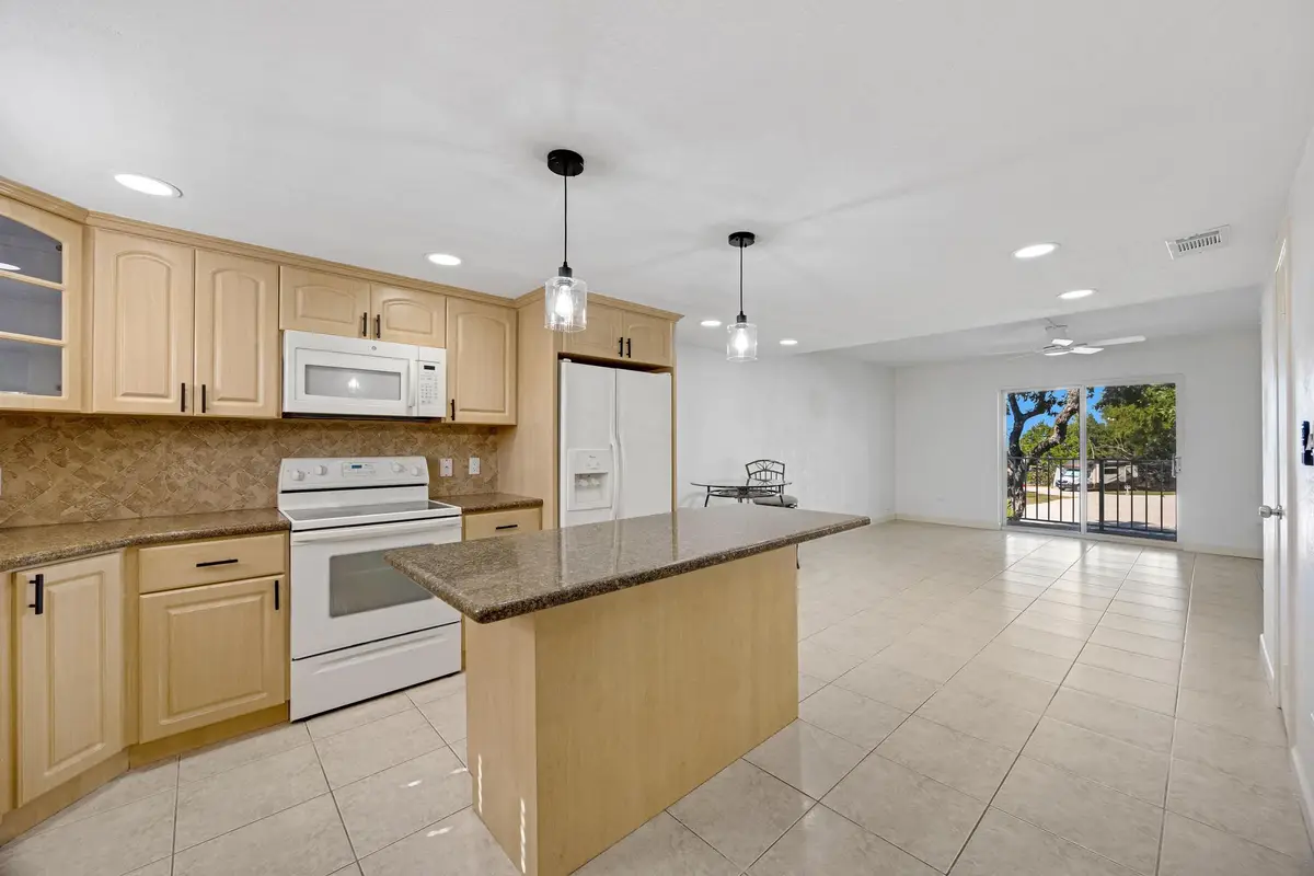 92550 Overseas Highway #214, Tavernier, FL 33070 - Image #1