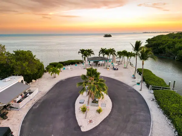 6099 Overseas Highway #15E, MARATHON, FL 33050