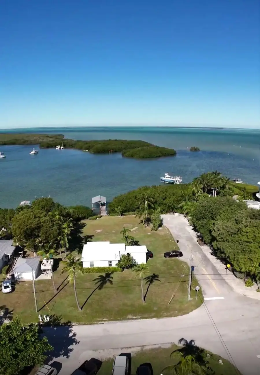 180 Harborview Drive, Tavernier, FL 33070 - Image #2