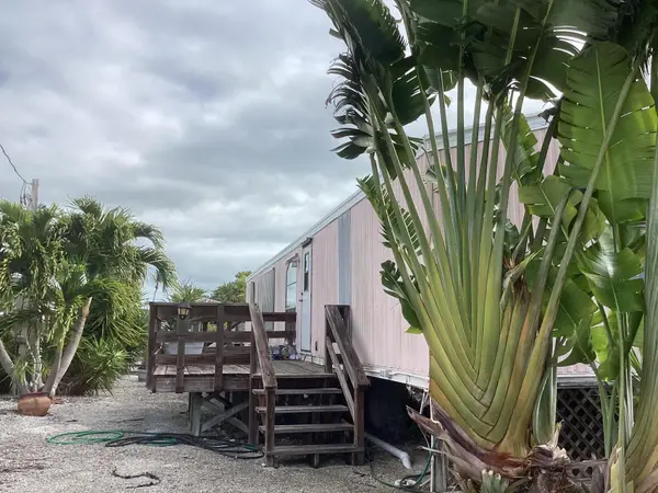 264 Mars Lane, Geiger, FL 33040