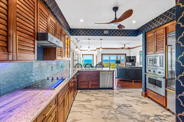 5960 Peninsular Avenue #105, Stock Island, FL 33040