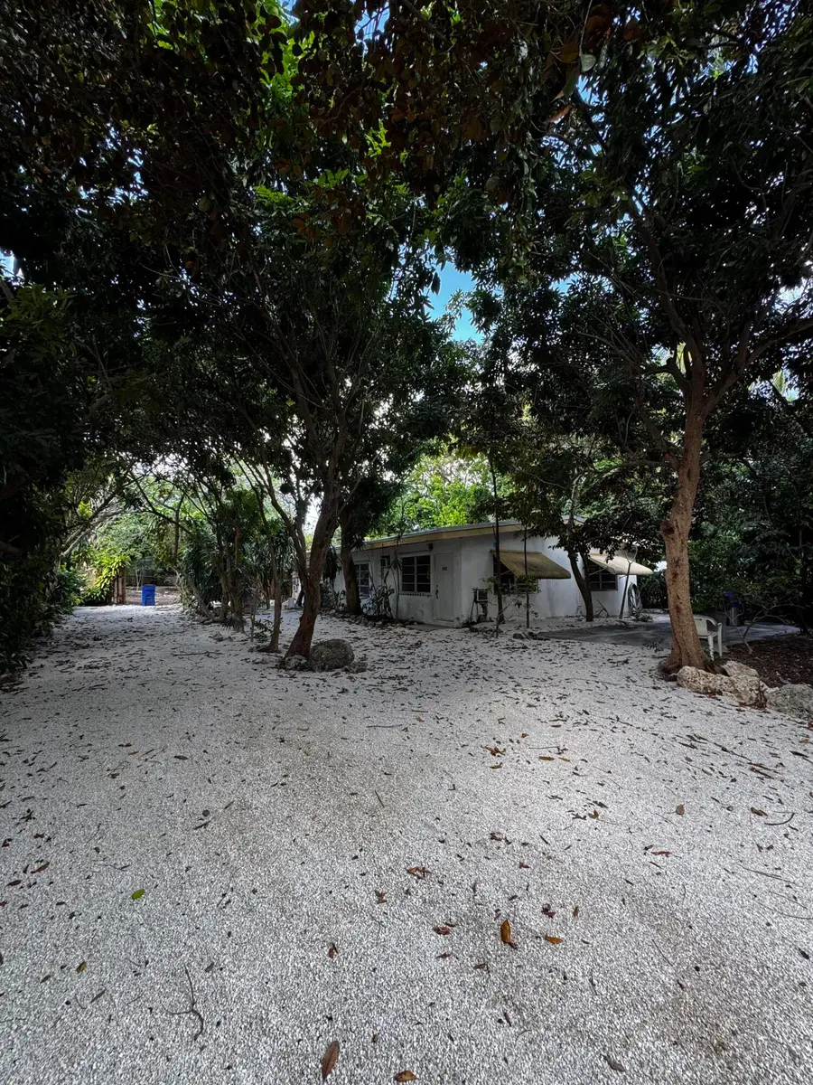 112 S Rolling Hill Road, Tavernier, FL 33070 - Image #2