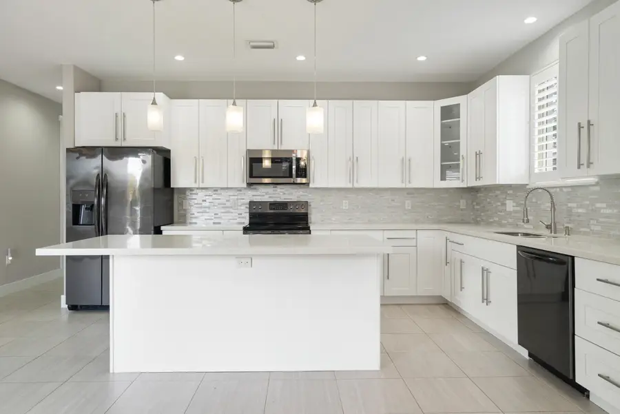 582 Boyd Drive, Key Largo, FL 33037 - Image #3