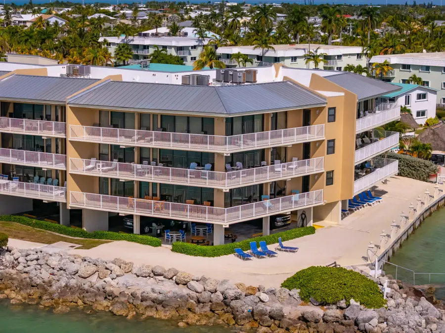 1133 W Ocean Drive #16, Key Colony Beach, FL 33051 - Image #2
