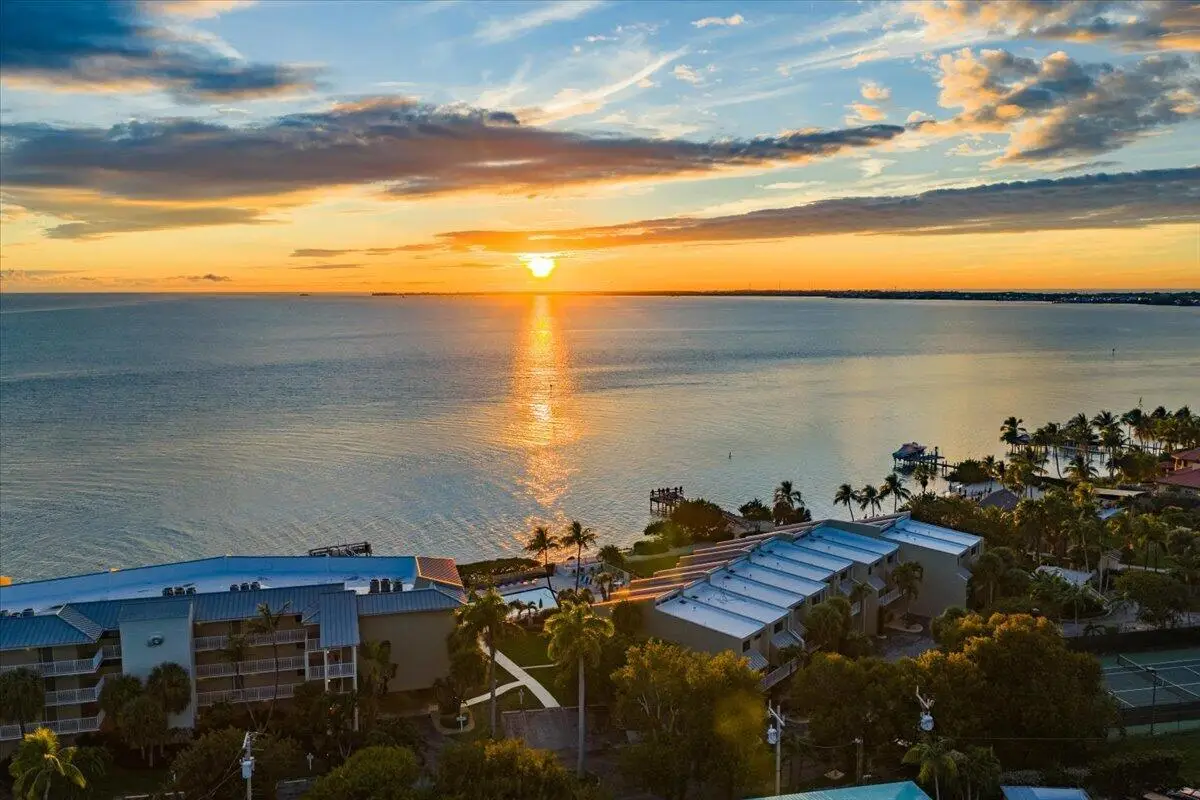 1133 W Ocean Drive #7, Key Colony Beach, FL 33051 - Image #1