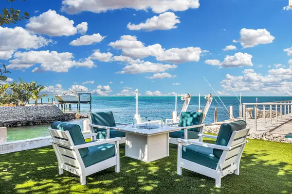 2860 Yellowtail Drive, MARATHON, FL 33050