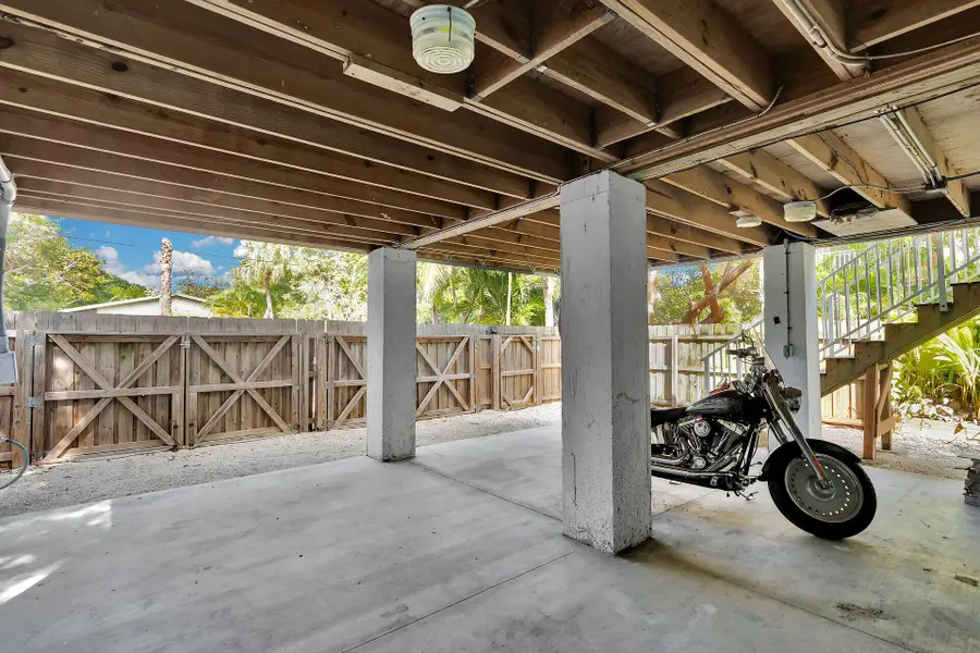 31124 Avenue C, Big Pine Key, FL 33043 - Image #2