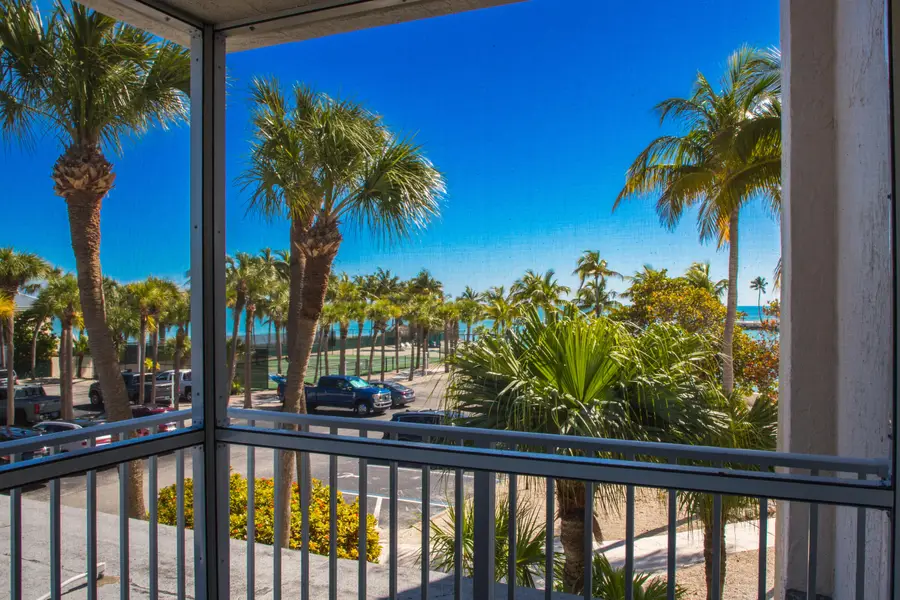 2000 Coco Plum Drive #APT 202, Marathon, FL 33050 - #2