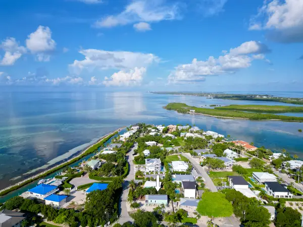 224 W Seaview Drive, Duck, FL 33050