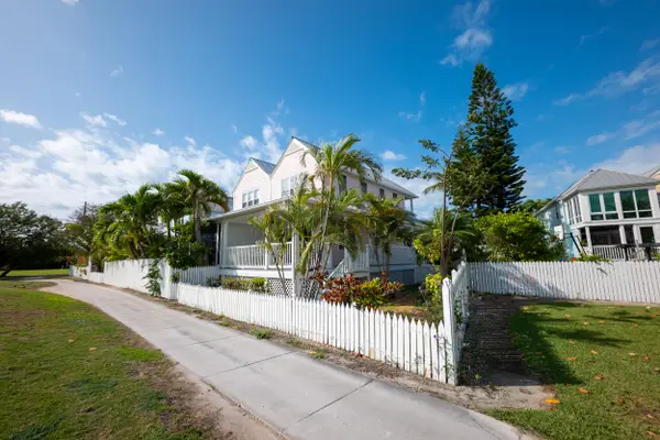 25 Kingfisher Lane, Key West, FL 33040