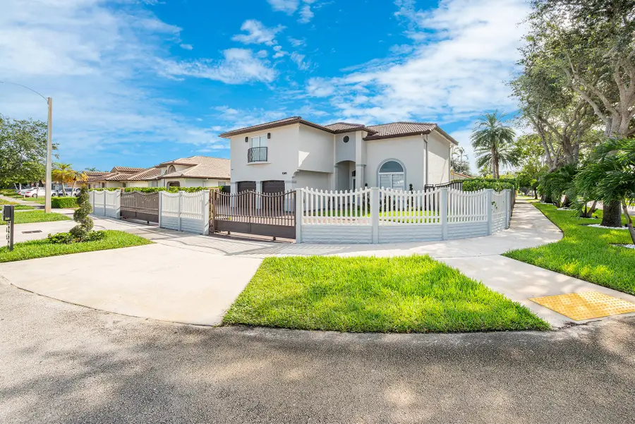 1385 SW 143rd Court, Kendale Lakes Tamiami, FL 00000 - #3