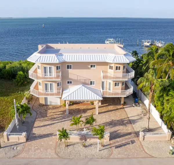 112 N Bounty Lane, Key Largo, FL 33037
