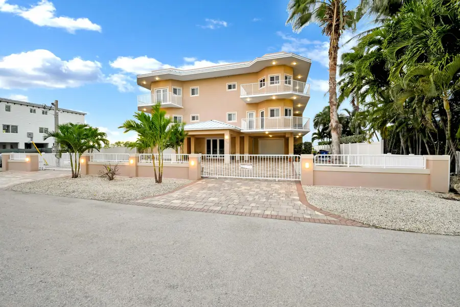 112 N Bounty Lane, Key Largo, FL 33037 - #2