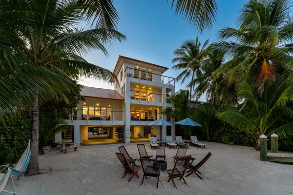 58652 Overseas Highway, Marathon, FL 33050