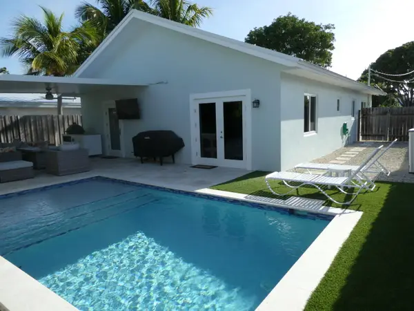 215 S Coconut Palm Boulevard, Plantation Key, FL 33070