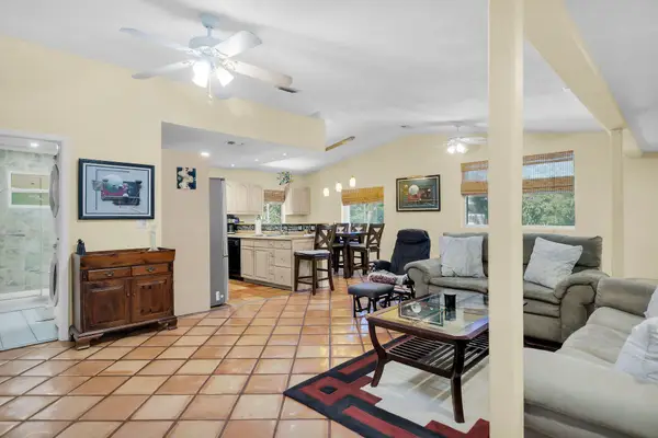 323 Bay View Avenue, Key Largo, FL 33037