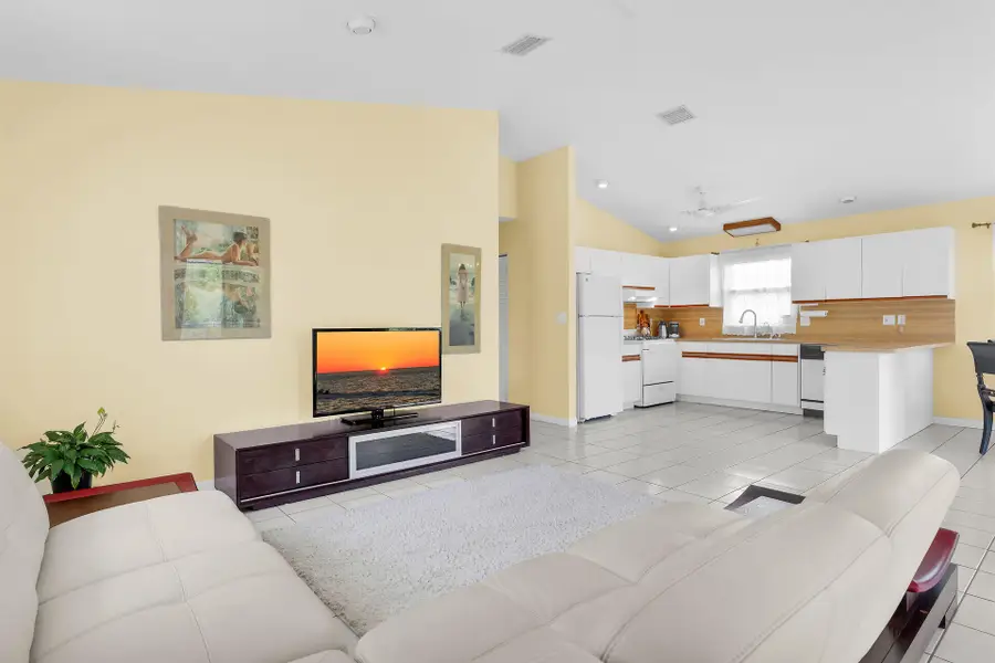 19464 Seminole Street, Sugarloaf Key, FL 33042 - #3