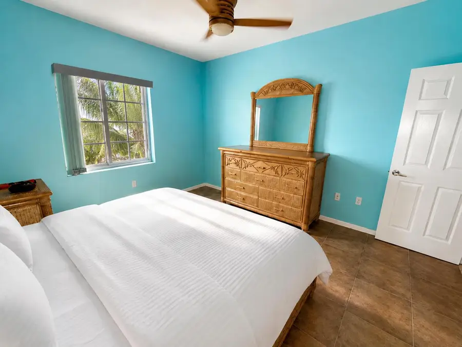 107 Marina Avenue, Key Largo, FL 33037 - #2
