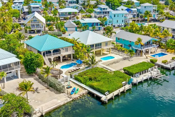 27348 Dominica Lane, Ramrod Key, FL 33042