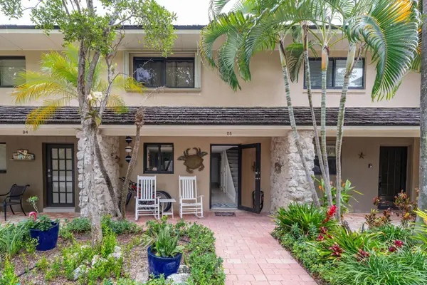 96000 Overseas Highway #B5 + 36' Boat Slip, Key Largo, FL 33037