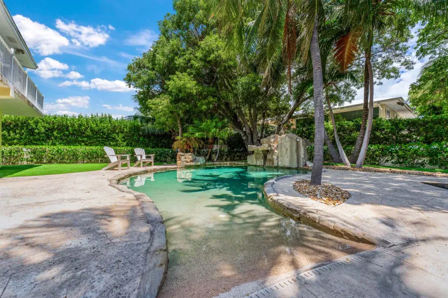 235 W Seaview Circle, Duck Key, FL 33050 - #2