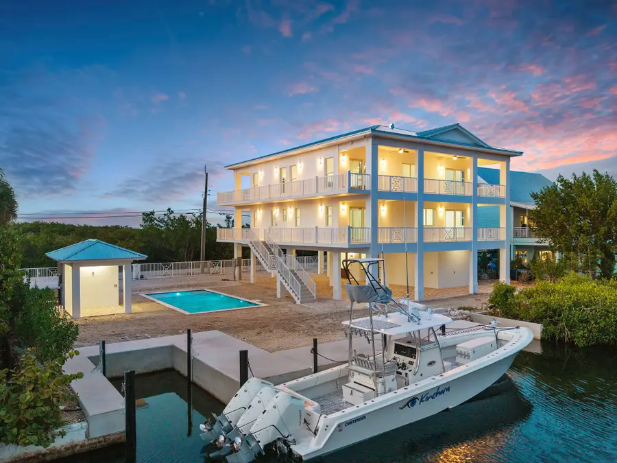 195 Ojibway Avenue, Plantation Key, FL 33070 - #2