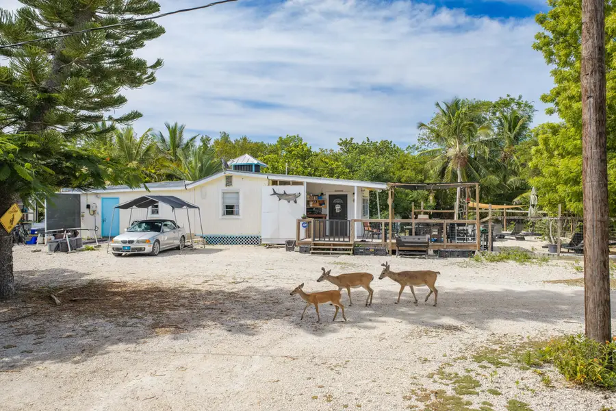2231 Middle Torch Road, Middle Torch Key, FL 33042 - #2