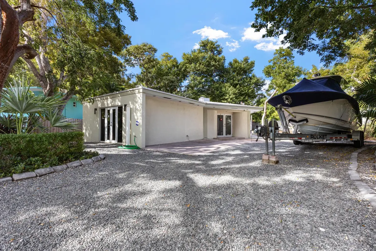 157 Navajo Street, Islamorada Village Of Islands, FL 33070 - #1