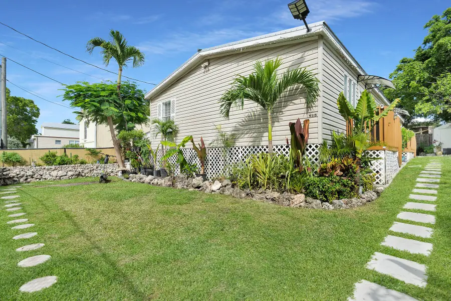 915 Plantation Road, Key Largo, FL 33037 - #2