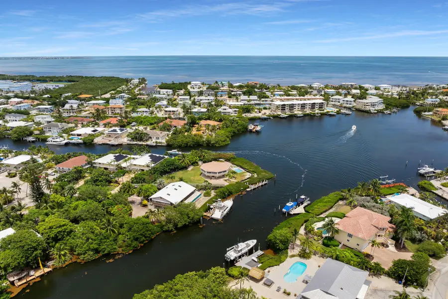 870 Copa D Oro, Marathon, FL 33050 - #2